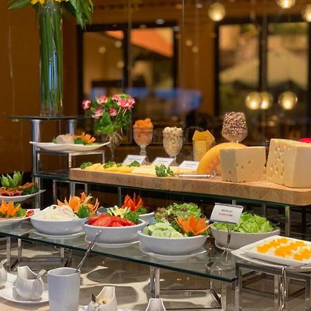 Asian Ruby Hotel & Spa - 122F Bui Thi Xuan Street Хошимин Экстерьер фото