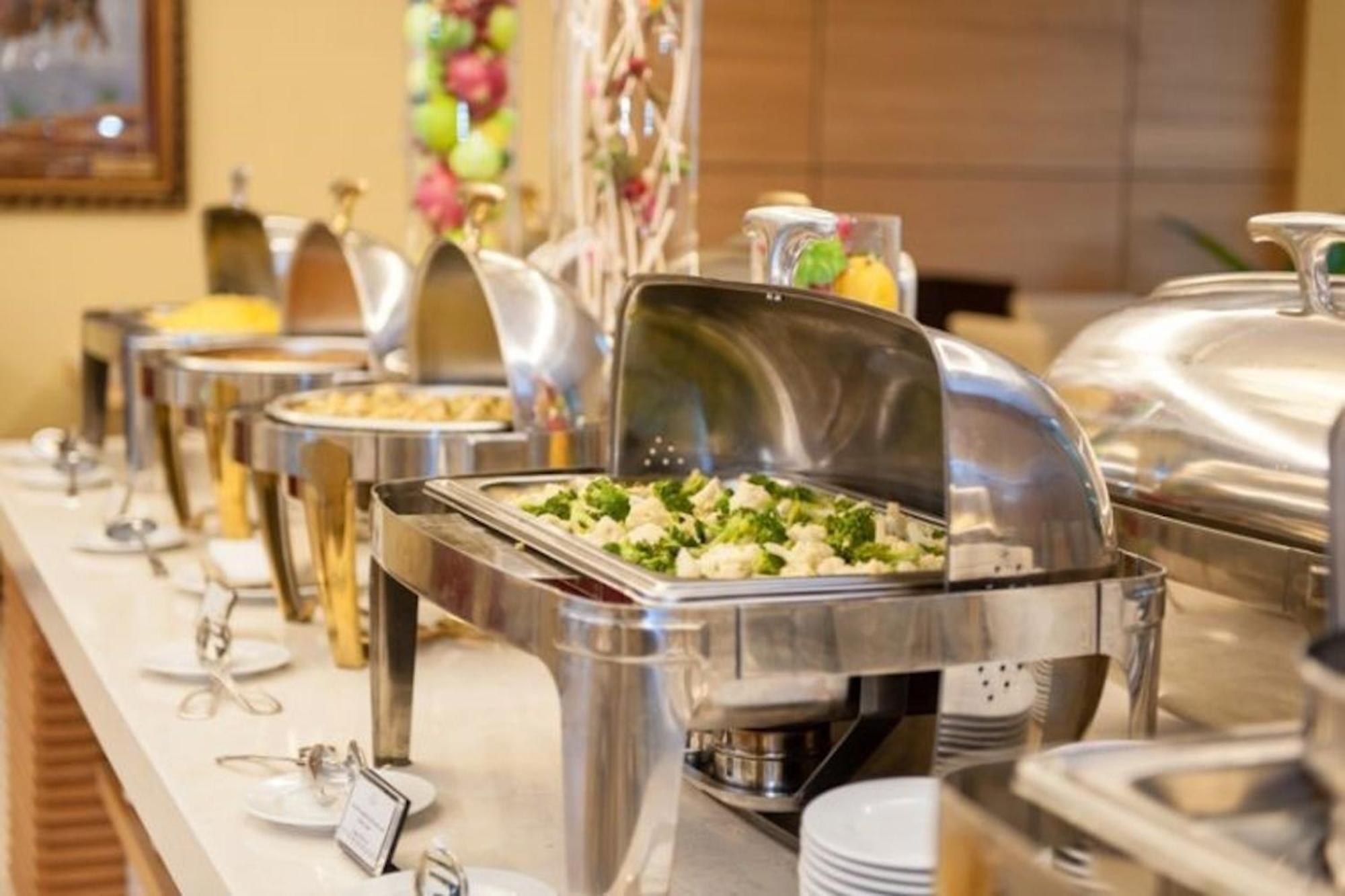 Asian Ruby Hotel & Spa - 122F Bui Thi Xuan Street Хошимин Экстерьер фото
