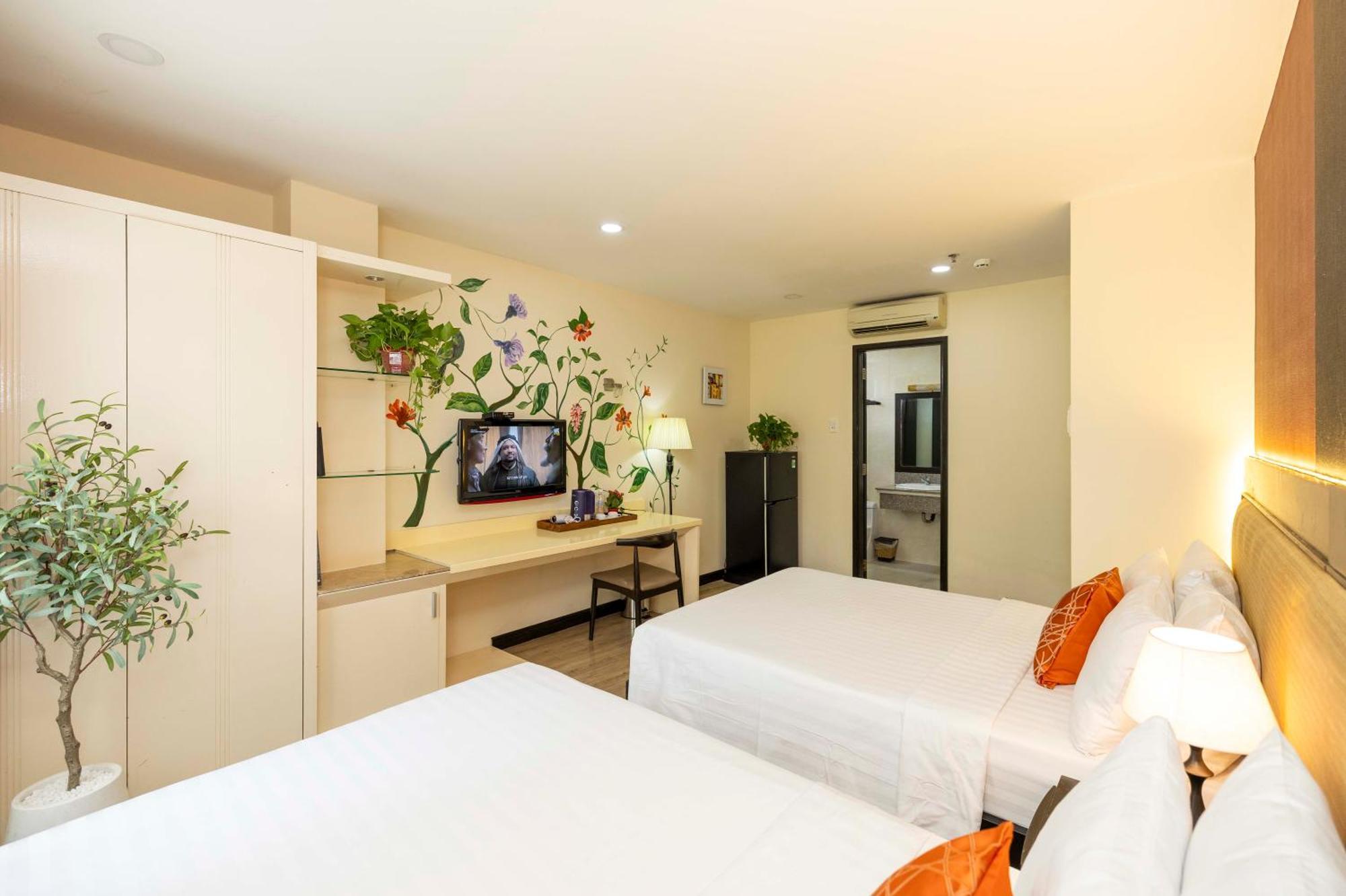 Asian Ruby Hotel & Spa - 122F Bui Thi Xuan Street Хошимин Экстерьер фото