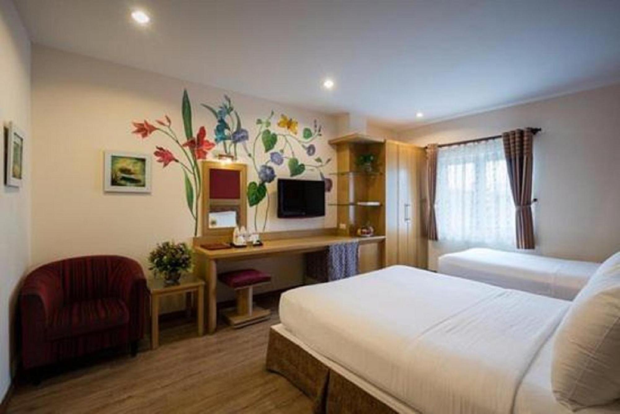 Asian Ruby Hotel & Spa - 122F Bui Thi Xuan Street Хошимин Экстерьер фото