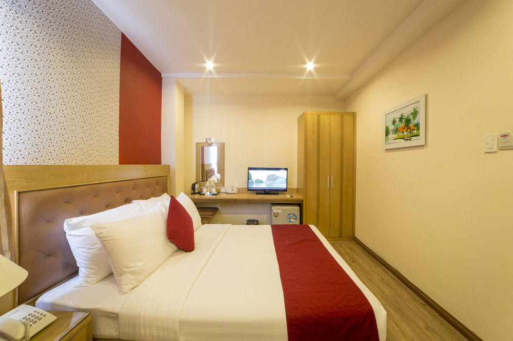 Asian Ruby Hotel & Spa - 122F Bui Thi Xuan Street Хошимин Экстерьер фото